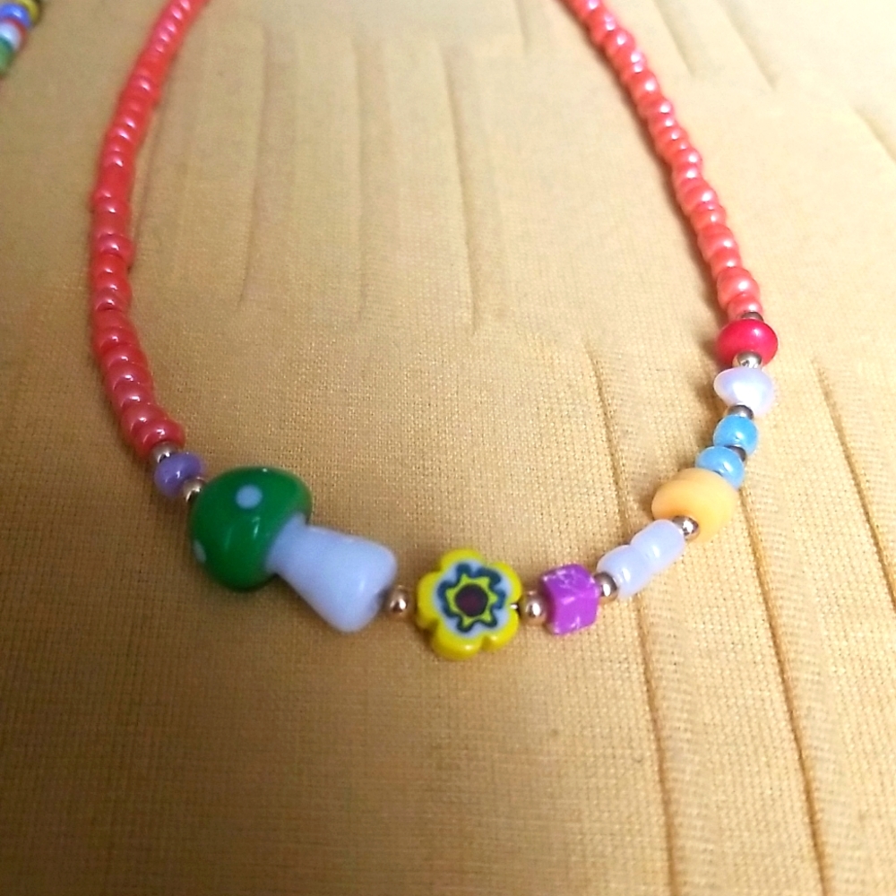2 Necklaces - Picture 5 of 5